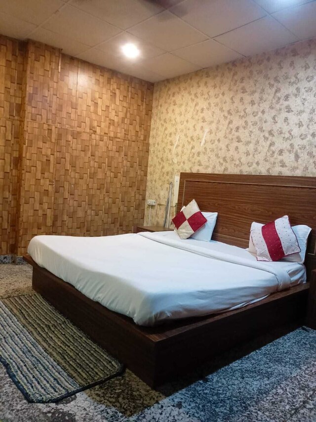 ルームシャラ 156 ホテル マンナト イン