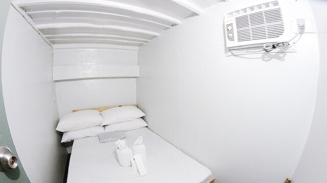 ディケムズ トランジエント ハウス