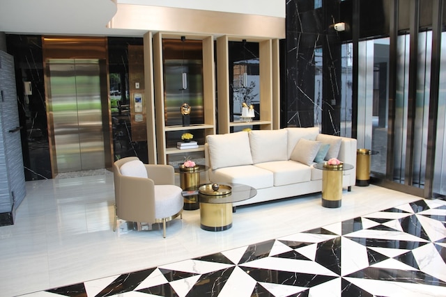 アルニ・スカイ・ホテル