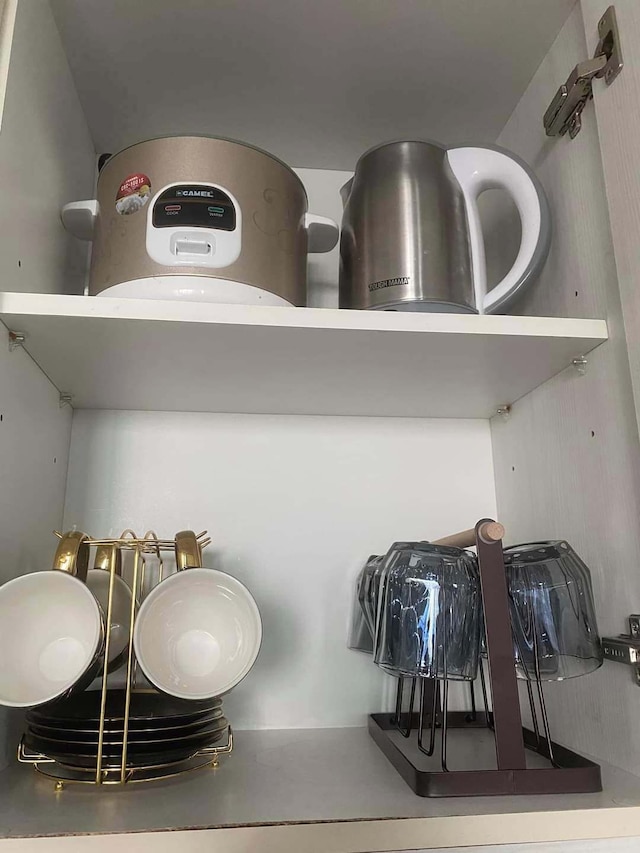 アズール1BRシティライトネットリックス付き近くの空港