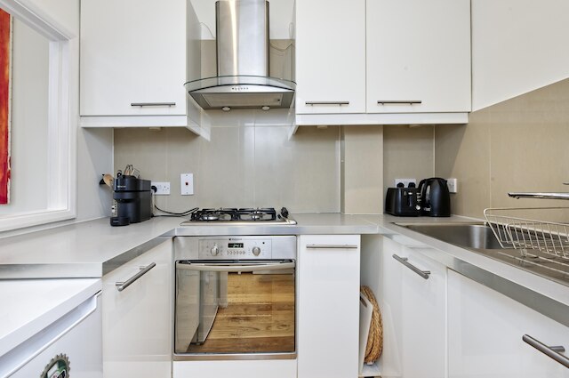 エレガント アールズコート フラット バイ アンダーザドアマット