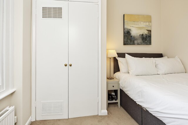 エレガント アールズコート フラット バイ アンダーザドアマット