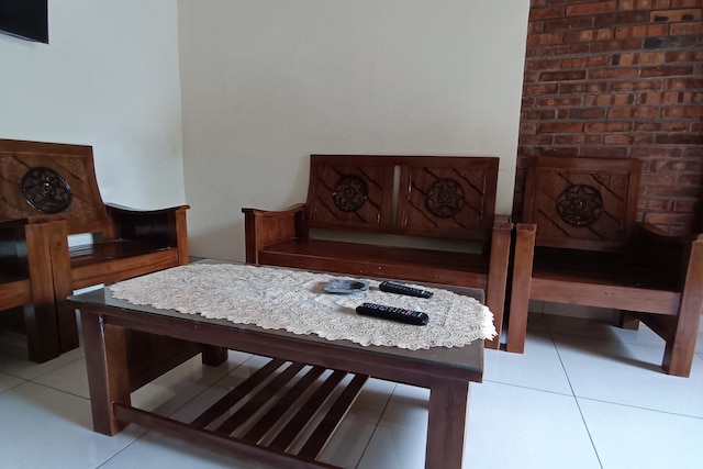 OYO 93839 アクエンダ ホームステイ シャリア