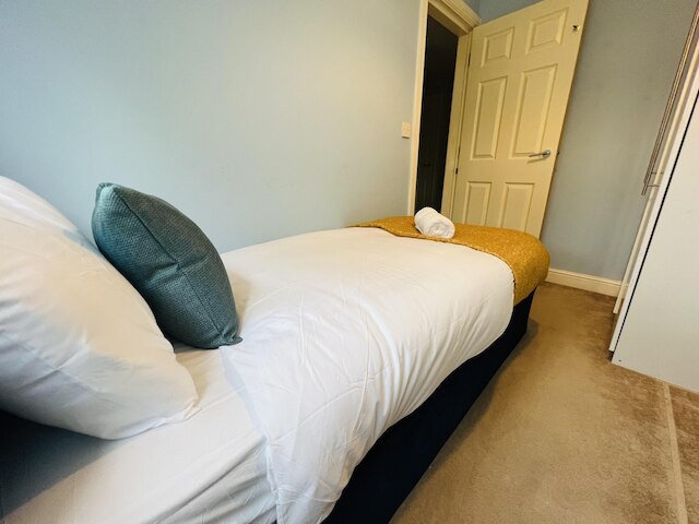 チャーミング3ベッドハウス・イン・レヴェンシュルム、マンチェスター