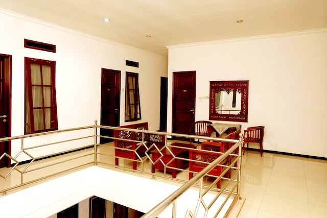 ホテル O D' マクタブ ホームステイ シャリア