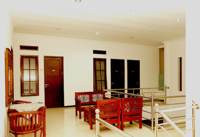 ホテル O D' マクタブ ホームステイ シャリア