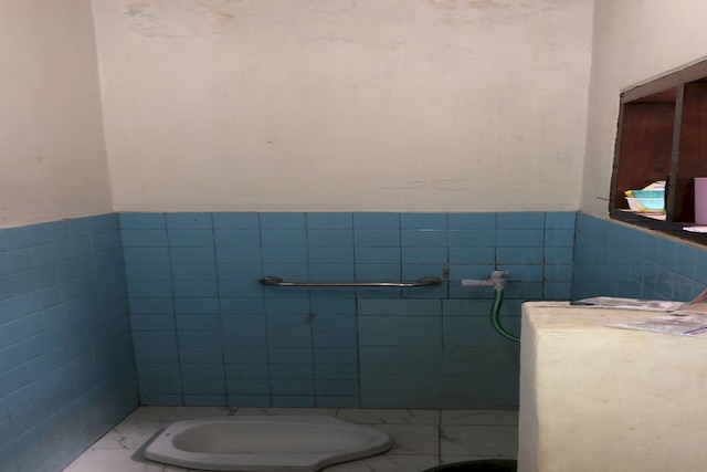 ホテル O ゲルロング ホームステイ