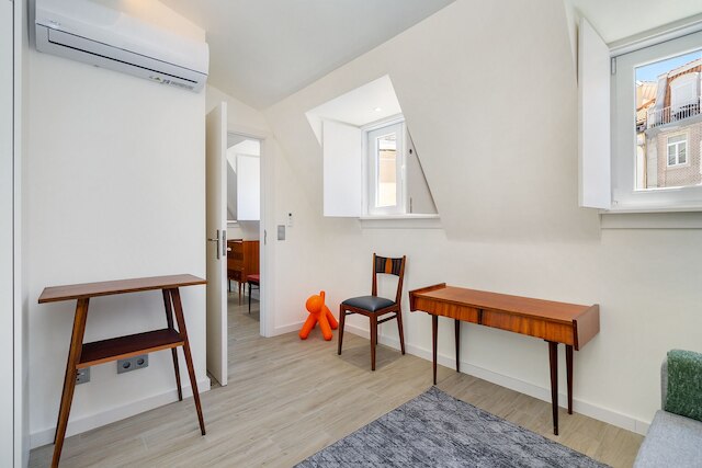 インテンデンテ モダン ステイズ