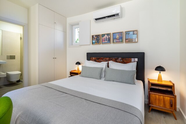 インテンデンテ モダン ステイズ