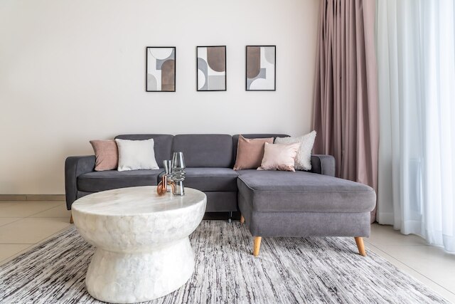 シラトハネビム - Isrentals