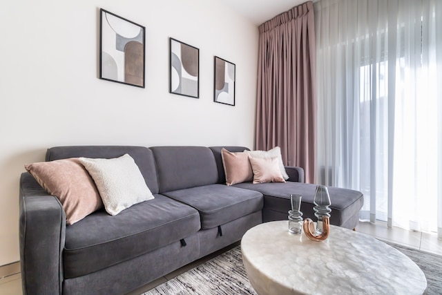 シラトハネビム - Isrentals