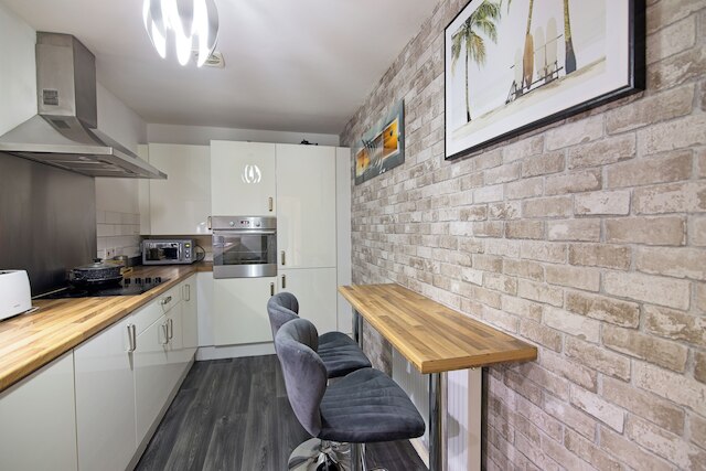 2 ベッド アパートメント - フリー パーキング - クローズ トゥ シティ センター