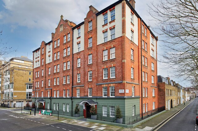 リージェンツパーク シークレッツ by アンダーザドアマット