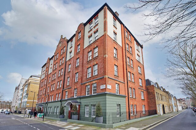 リージェンツパーク シークレッツ by アンダーザドアマット