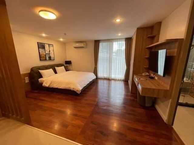 ビビ アベニュー トンロー