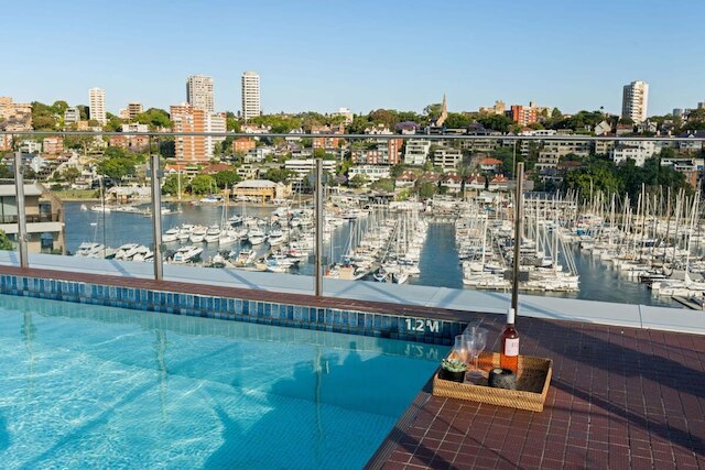 エリザベス ベイ ホーム ウィズ ア ビュー ルーフトップ プール