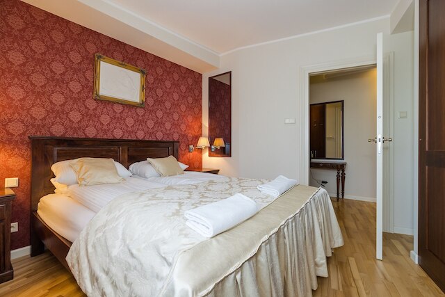 ショートステイポーランド ノヴィ スヴィアト B099