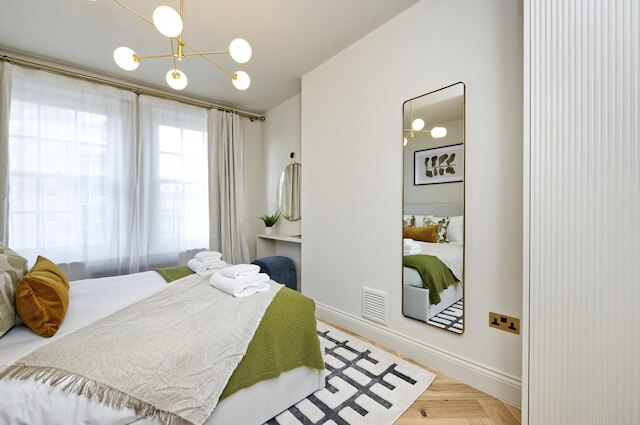 アップタウン・シック・ニア・レジェンツパーク by Underthedoormat