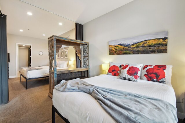 グラフィティ & スカイライン | リノ アート ロフツ