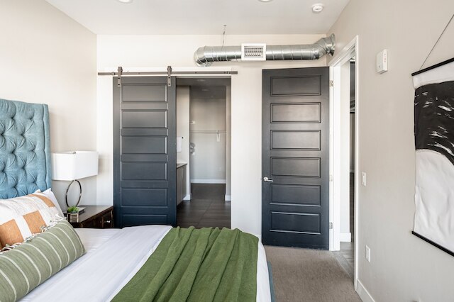 ブライト & ブリージー | リノ アート ロフツ