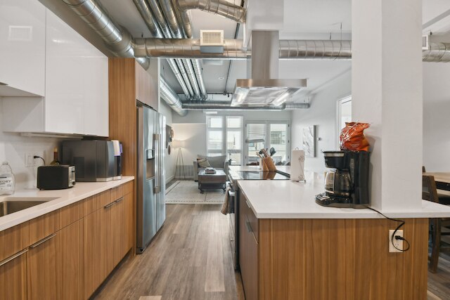 ブラッシュド & ボールド | リノ アート ロフツ