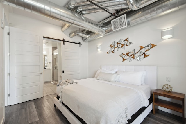 カウボーイ ミューズ | リノ アート ロフツ