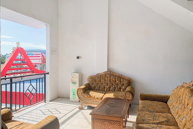 ホテル O アティファ ホームズ