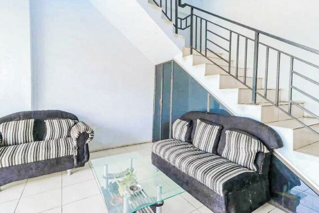 ホテル O アティファ ホームズ