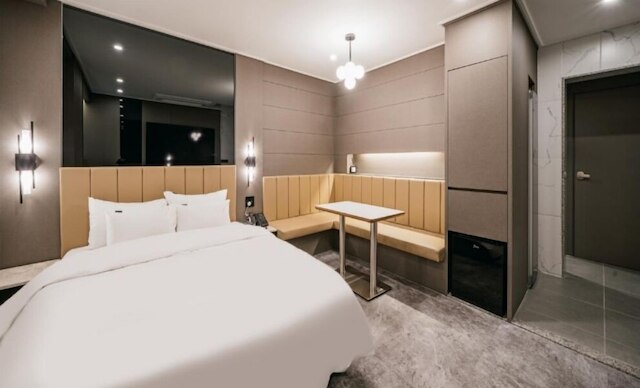 Andong Brown Dot Okdong Branch