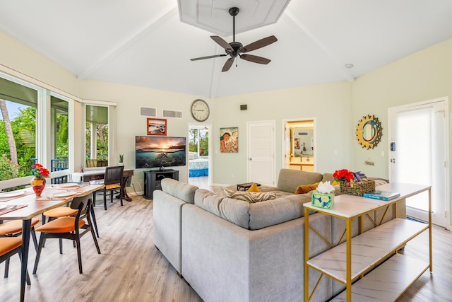 マウナロアビレッジ