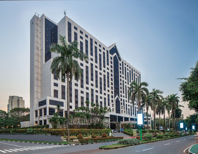 アートテル ゲロラ セナヤン ジャカルタ