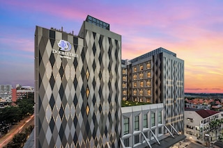 ダブルツリー バイ ヒルトン ビエンチャン