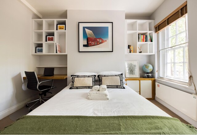 ロンドン イズ ヨーズ 2 ベッドルーム イン ケンジントン