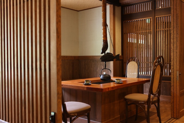 志賀高原 白い温泉 渓谷の湯