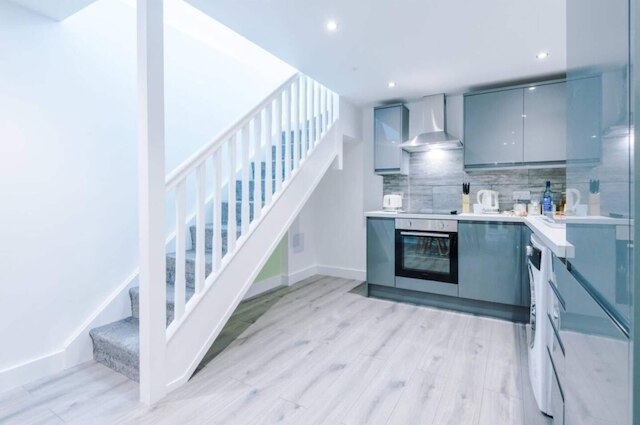 インペリアル ウォー ミュージアム ノース ツー-ベッドルーム バイ ベルヴィラ