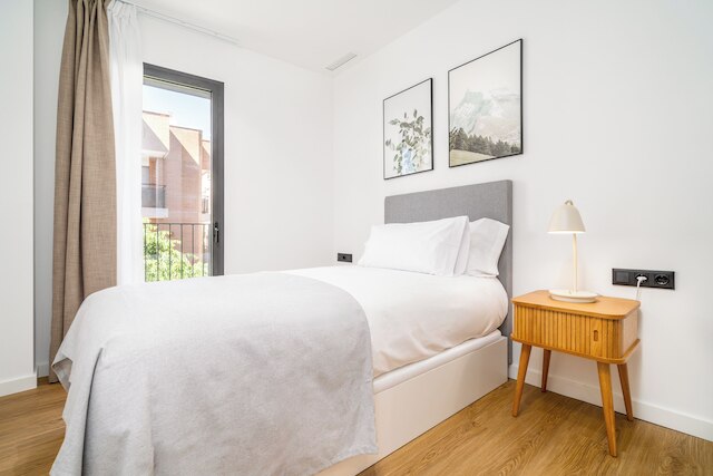 ライムホーム バルセロナ プラサ ピリネウス