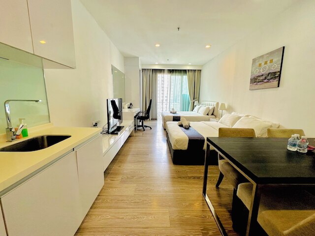 ルーミーによるワンブキットセイロン