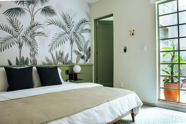 ラレド バイ ミスター W