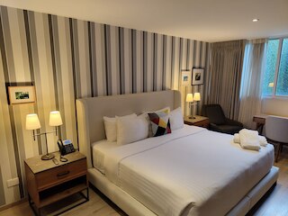 ザモラ バイ ミスター W