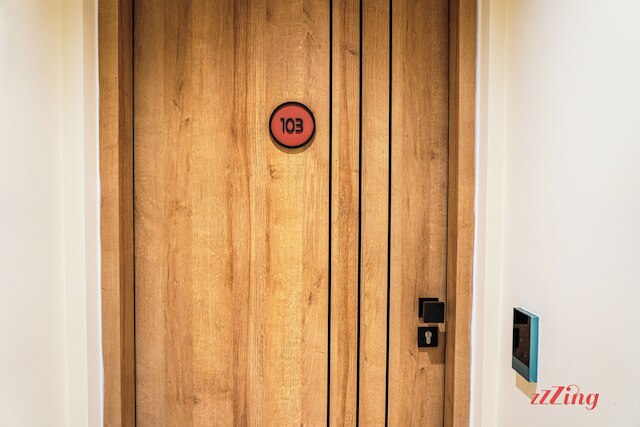 スチュアート ルームズ バイ Zzzing