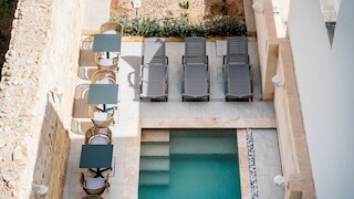 モスタ ステイズ