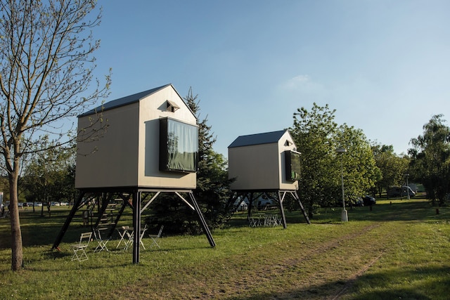 キャンプ ヅバン