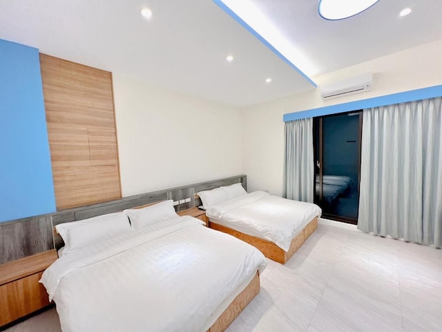 Kuan Pin Ju station elevator Hostel