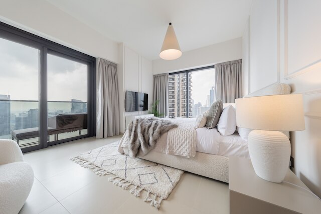 エデンズ ホームズ & ヴィラズ - アクト ワン アクト ツー