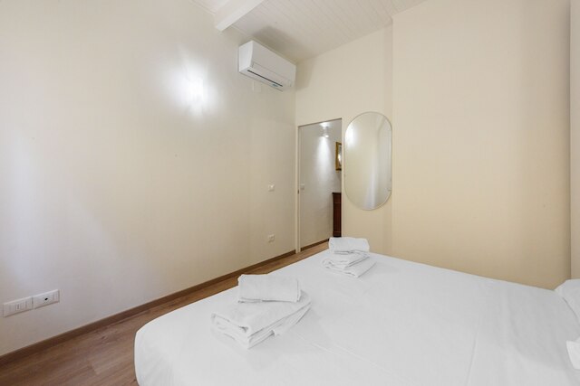 ウフィツィ 3ベッドルームズ バイ メガ