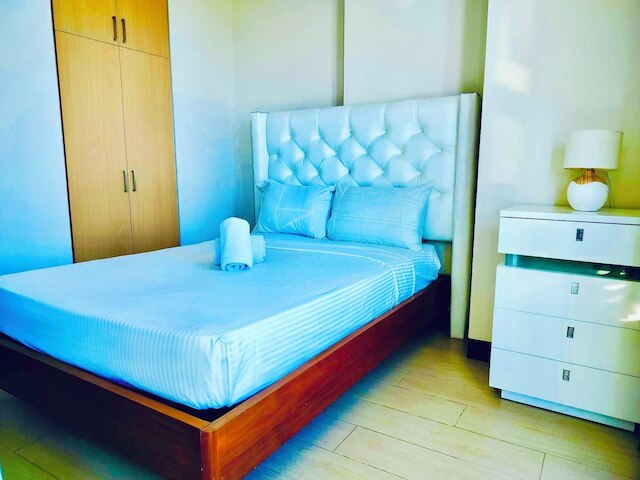 ラグジュアリー 1BR 55sqm 1 パシフィック マクタンニュータウン