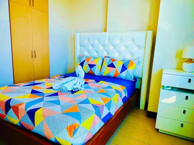 ラグジュアリー 1BR 55sqm 1 パシフィック マクタンニュータウン