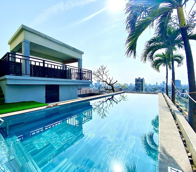 トーキョー ブティック フロント ビーチ ホテル