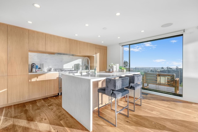 サミットリッジ - アン エレガント エステート ウィズ アンオブストラクテッド シティ アンド オーシャン ビューズ