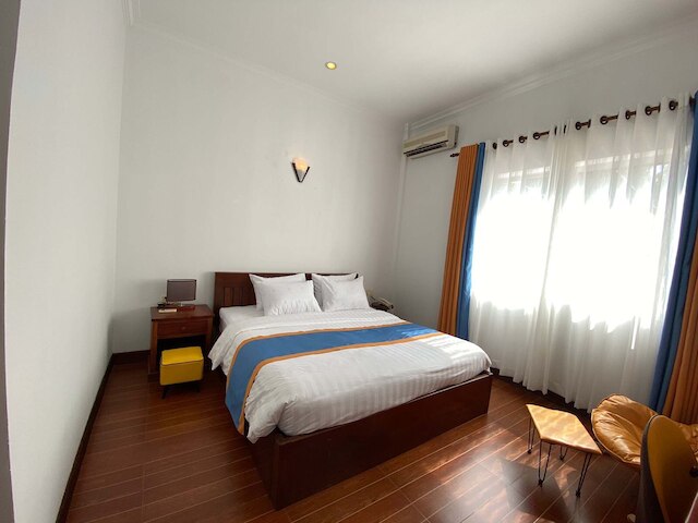 マハ カリ ホテル